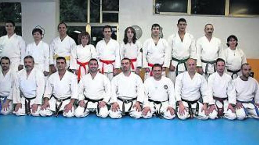 Servicio Municipal Club Karate Corverá
